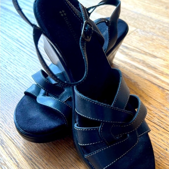 🥳SUMMER SALE🥳 Naturalizer Black Heels Elegant Design - Picture 9 of 9